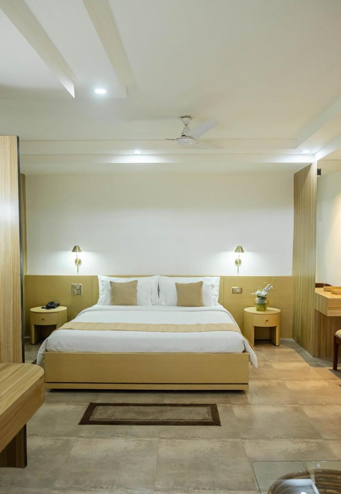 Hotel Lake Shilloi Dimāpur Exterior foto